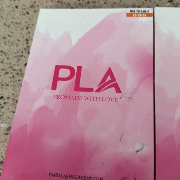 Paris PLA Super Mink Eyelashes clusters Bundle - Picture 3 of 7